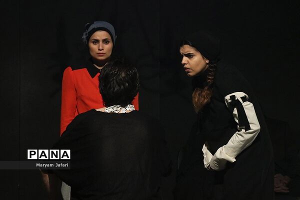 اجرای نمایش «نَسَخ»