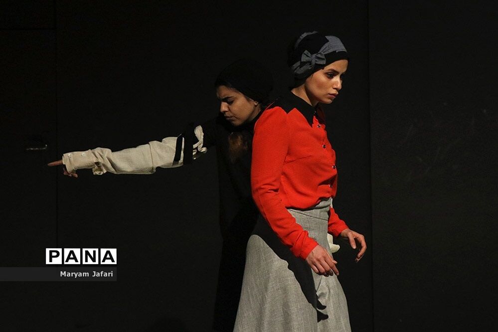 اجرای نمایش «نَسَخ»