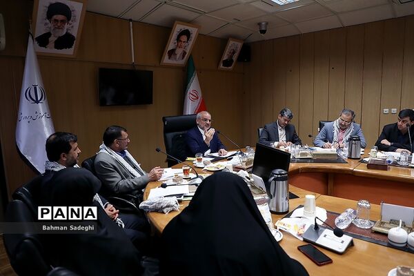 نشست وزیر آموزش و پرورش با  مدیران سازمان‌های بسیج دانش‌آموزی استان‌های کشور