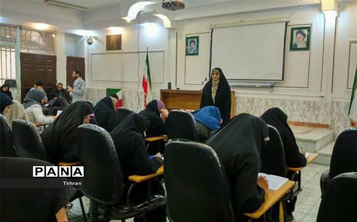 ترویج فرهنگ نماز در مدارس منطقه۱۵