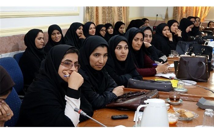 مهارت افزائی 300 مربی پرورشی هرمزگان در کارگاههای توانمندسازی