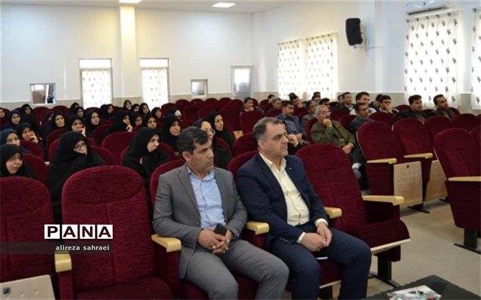 جلسه طرح معرفت مربیان و معاونین پرورشی اردکان برگزار شد