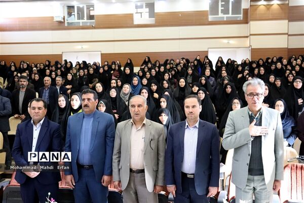 همایش کیفیت بخشی به آموزش و توانمندسازی کارکنان آموزشی در شهرستان آباده