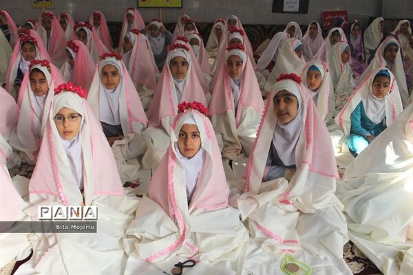 جشن تکلیف دانش‌آموزان دختر شهرستان گلوگاه
