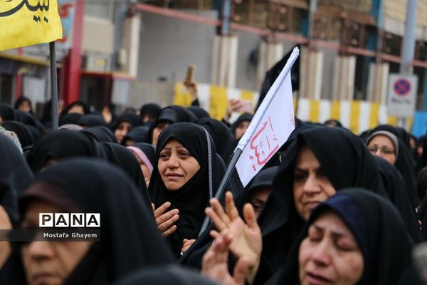 گردهمایی و عزاداری مردم آبادان به‌مناسبت شهادت سردار قاسم سلیمانی