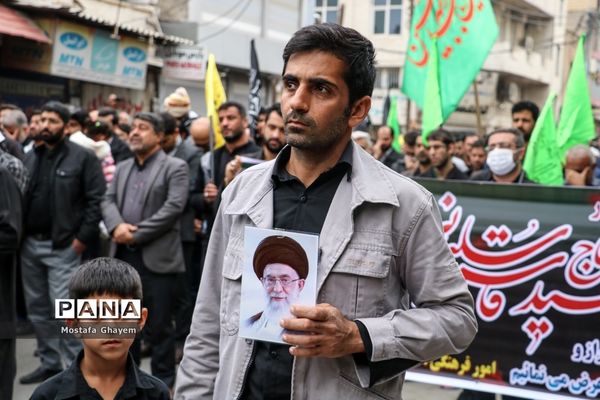 گردهمایی و عزاداری مردم آبادان به‌مناسبت شهادت سردار قاسم سلیمانی