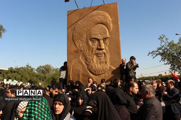 تشییع با شکوه پیکر سردار شهید سلیمانی در اهواز-2