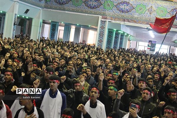 عزاداری فرهنگیان و دانش‌آموزان