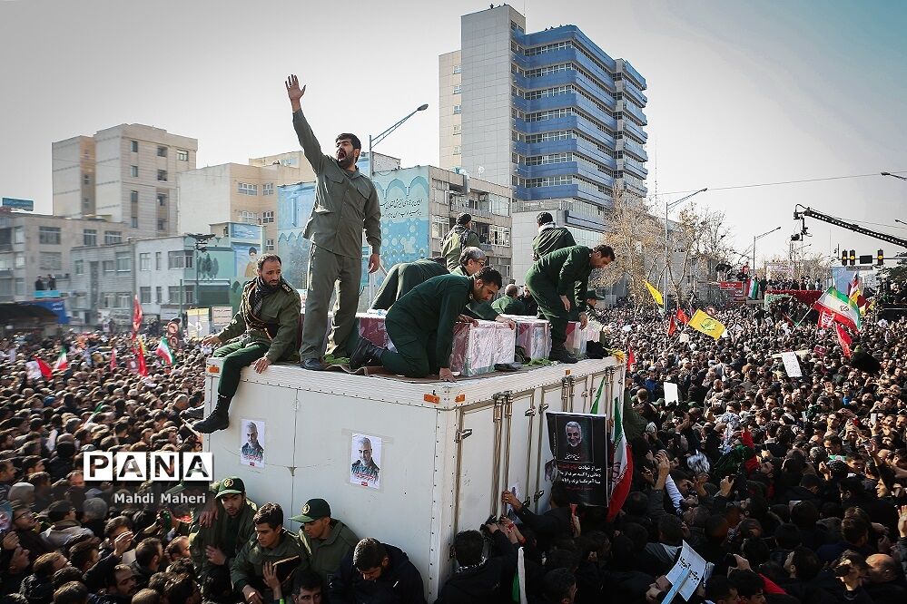 تشییع پیکر شهدای مقاومت در تهران-3