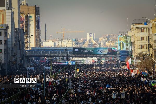 تشییع پیکر شهدای مقاومت در تهران-3