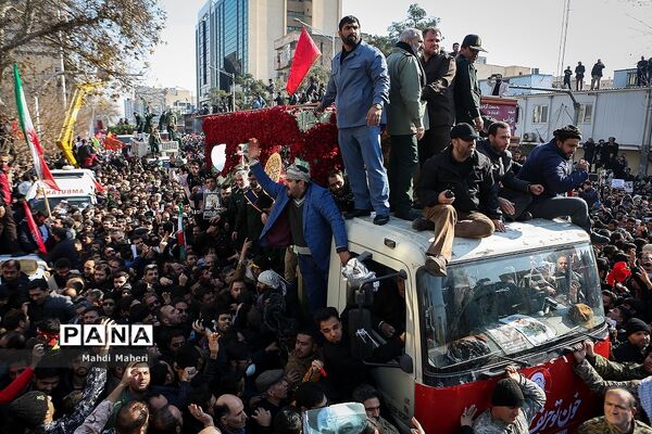 تشییع پیکر شهدای مقاومت در تهران-3