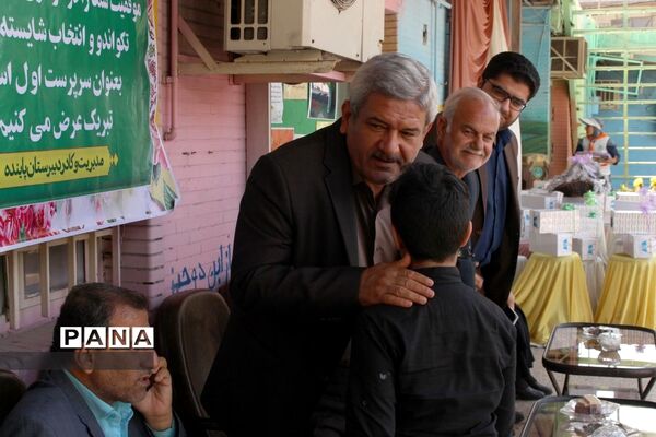 آیین  توزیع شیر رایگان در مدارس خوزستان