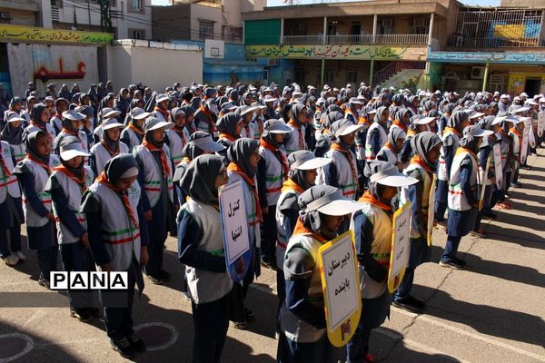 آیین  توزیع شیر رایگان در مدارس خوزستان