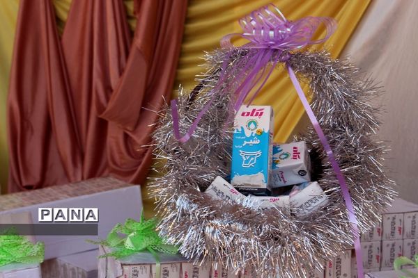 آیین  توزیع شیر رایگان در مدارس خوزستان