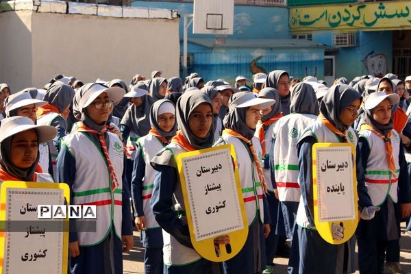 آیین  توزیع شیر رایگان در مدارس خوزستان