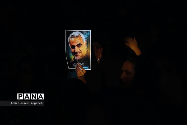 مراسم بزرگداشت شهید حاج قاسم سلیمانی و شهید ابو مهدی المهندس در جزیره کیش