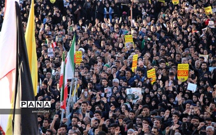 تجمع عاشورایی هیئت‌های مذهبی و مردم یزد