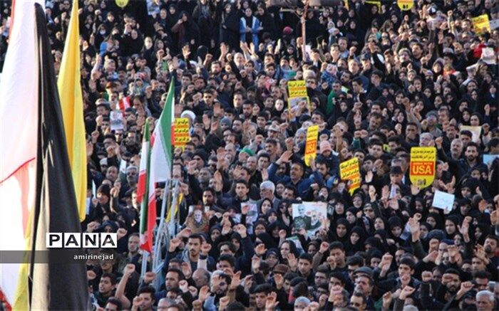 تجمع عاشورایی هیئت‌های مذهبی و مردم یزد