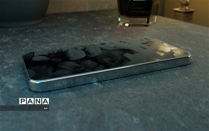 سازگاری به اندروید و آیفون؛ محافظ گوشی که باکتری‌ها را می‌کشد