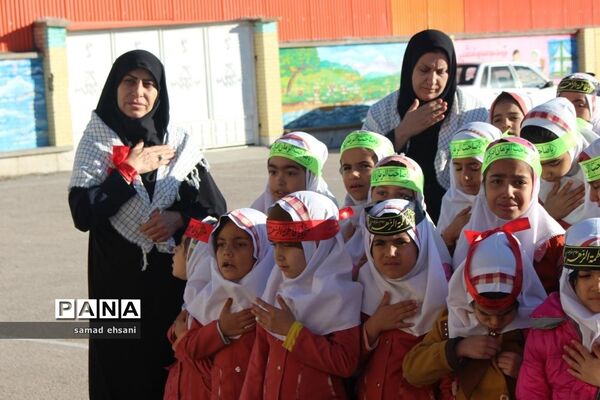 عزاداری دانش آموزان پیشتاز مدرسه جهادگران یاسوج در سوگ سردار دلها