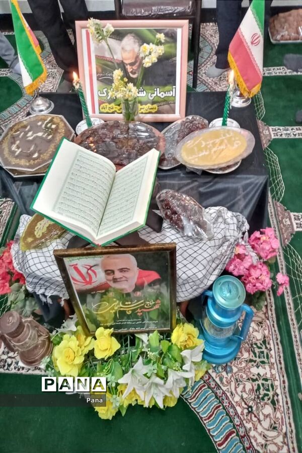 سوگواری دانش‌آموزان پیشتاز فارس در رثای سردار شهید قاسم سلیمانی