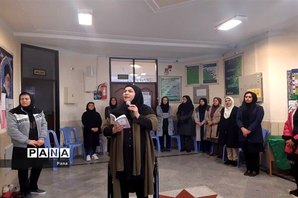 سوگواری دانش‌آموزان پیشتاز فارس در رثای سردار شهید قاسم سلیمانی