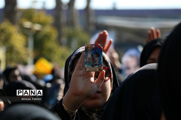 راهپیمایی عظیم مردم شیراز در پی شهادت سردار سپهبد قاسم سلیمانی