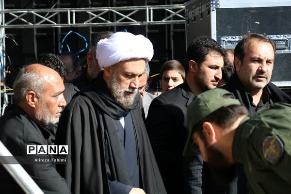 راهپیمایی عظیم مردم شیراز در پی شهادت سردار سپهبد قاسم سلیمانی