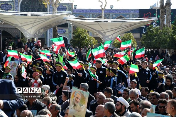 راهپیمایی عظیم مردم شیراز در پی شهادت سردار سپهبد قاسم سلیمانی