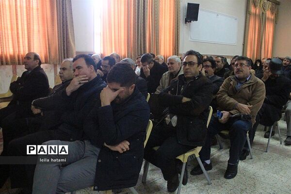 گرامیدشت فرهنگیان ناحیه 3 تبریز به مناسبت شهادت سپهبد قاسم سلیمانی
