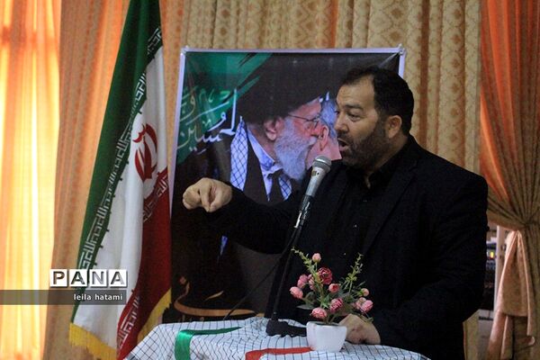 گرامیدشت فرهنگیان ناحیه 3 تبریز به مناسبت شهادت سپهبد قاسم سلیمانی