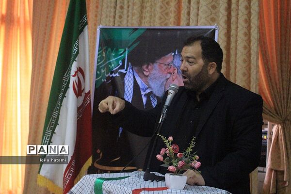 گرامیدشت فرهنگیان ناحیه 3 تبریز به مناسبت شهادت سپهبد قاسم سلیمانی