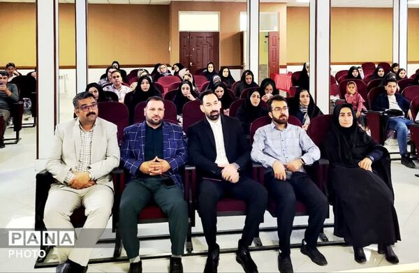 آیین تجلیل از منتخبین کشوری، استانی و منطقه ای طرح و برنامه های حوزه  آموزش  کلات