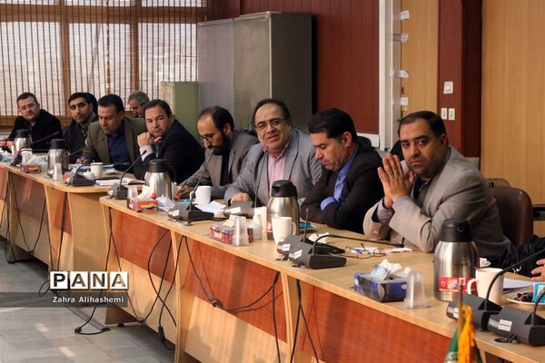نشست بهره برداری بهینه ازظرفیت امکانات پرورشی در تقویت فعالیت‌های تربیتی