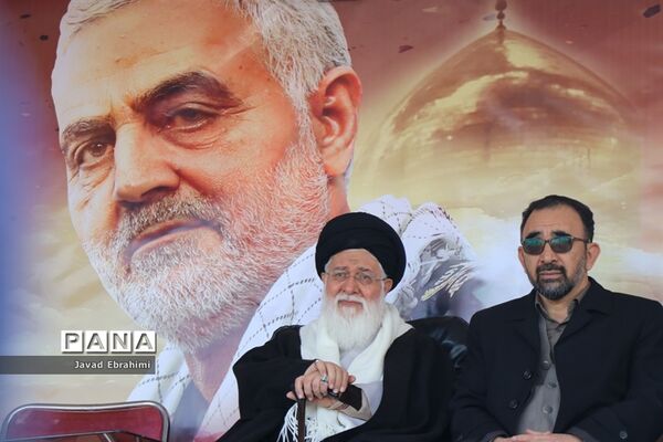 راهپیمایی مردم مشهد در حمایت از جبهه مقاومت و ابراز همدردی با بازماندگان شهدای سانحه هواپیمایی