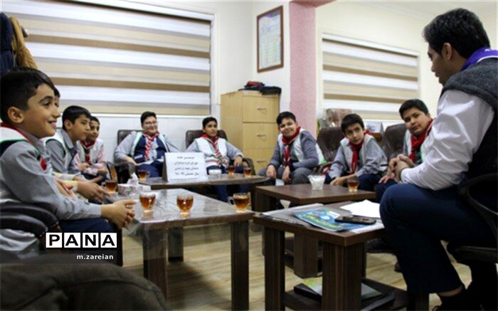 برگزاری دومین جلسه شورای گروه پیشتازان دبستان شهید مرحمتی