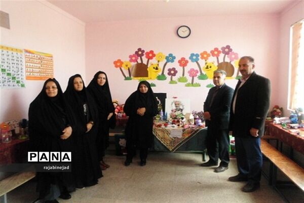 نمایشگاه دست‌ساز دانش‌آموزان شهید محمود زارع ابرکوه