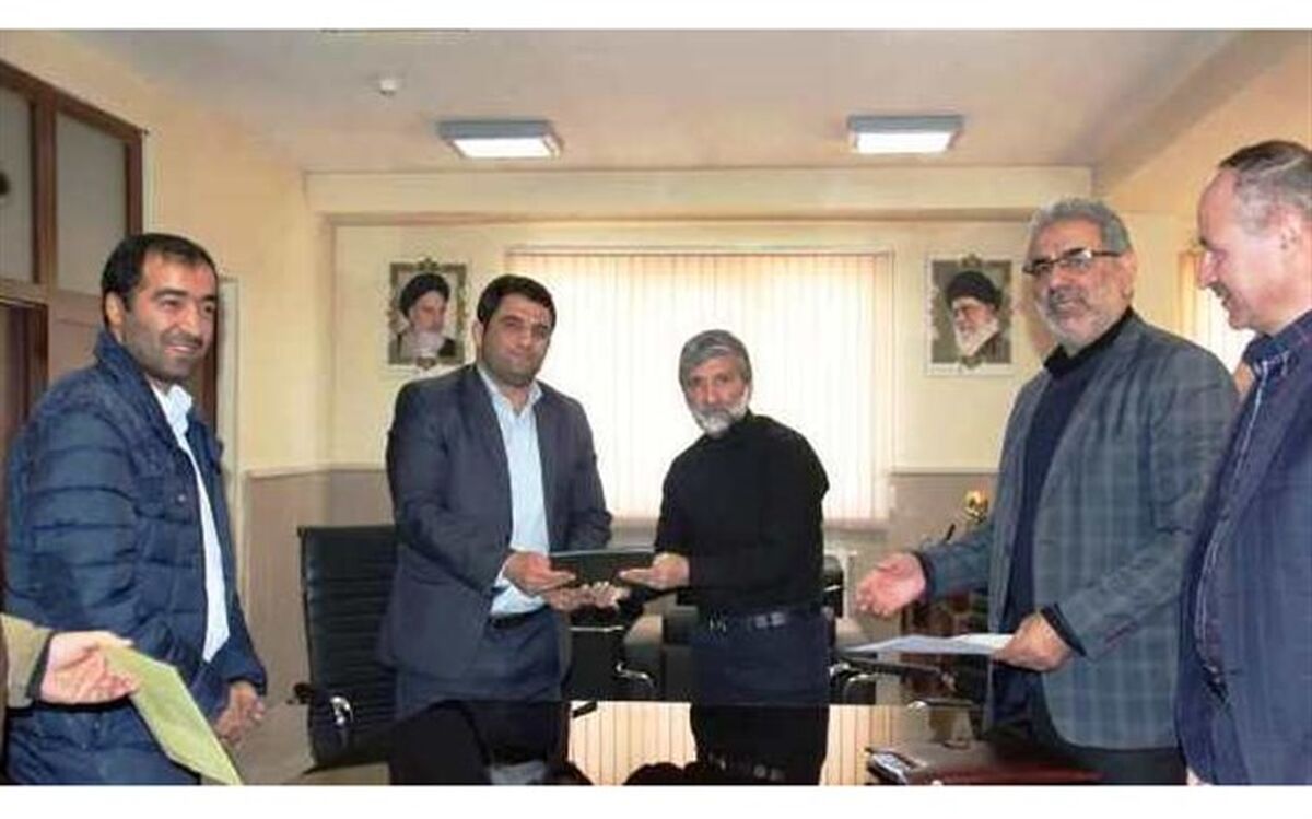 تفاهم‌نامه همکاری بین دستگاه تعلیم و تربیت استان و هیات فوتبال آذربایجان شرقی منعقد شد