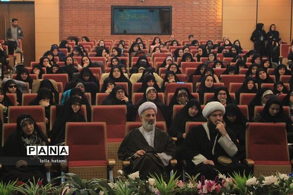 نشست استانی دومین کنگره خانواده در تبریز