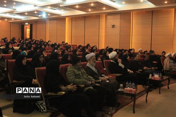 نشست استانی دومین کنگره خانواده در تبریز