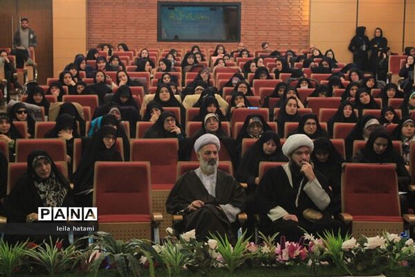 نشست استانی دومین کنگره خانواده در تبریز