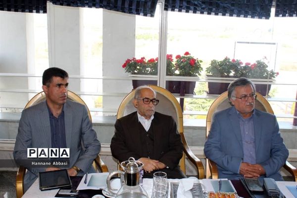 نشست هیأت مدیره مجمع خیرین مازندران