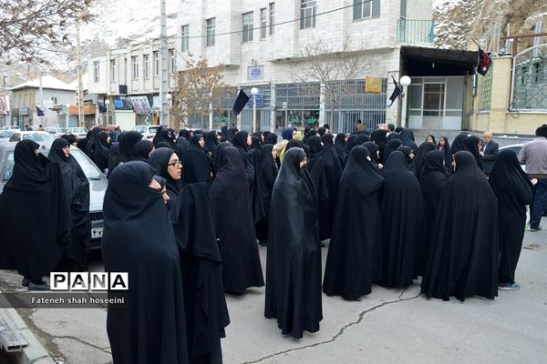 حضور مردم  فیروزکوه درراهپیمایی دفاع از ولایت فقیه و تکریم شهدای مقاومت