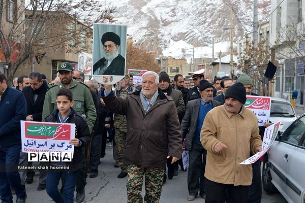 حضور مردم  فیروزکوه درراهپیمایی دفاع از ولایت فقیه و تکریم شهدای مقاومت