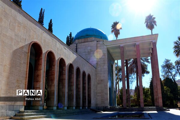 آرامگاه سلطان ملک سخن، سعدی شیرازی