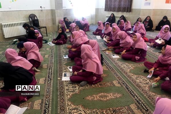 مراسم بزرگداشت شهادت سردارسلیمانی در مدارس ابرکوه