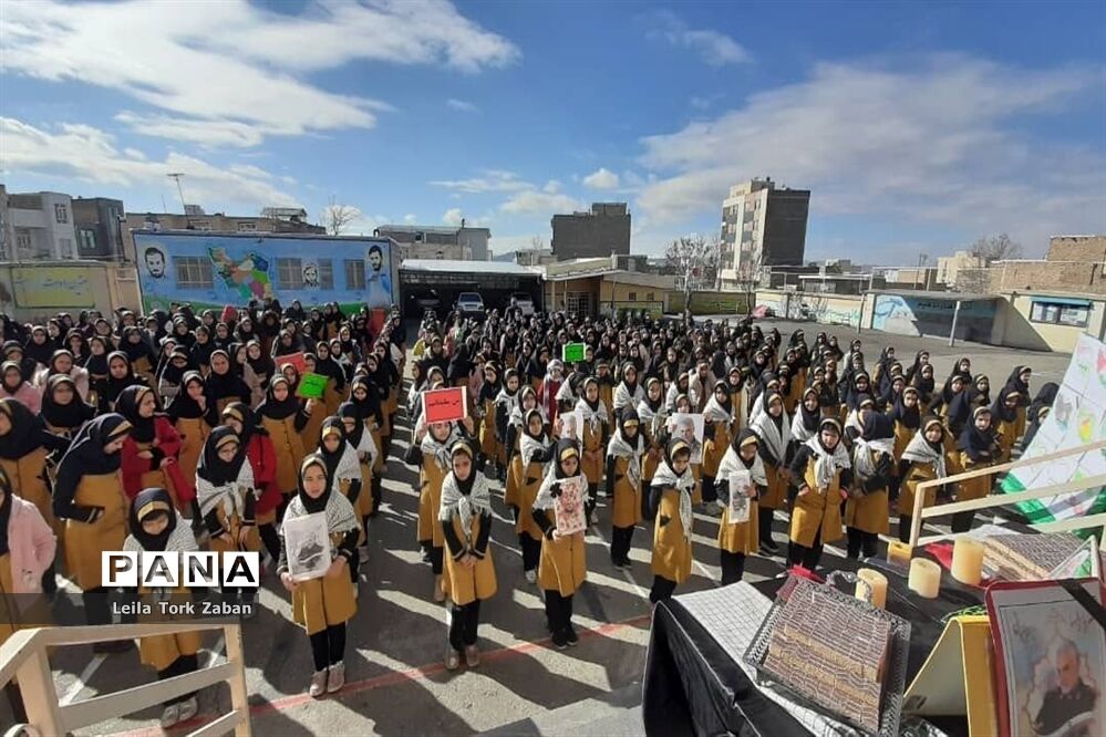 مراسم یادبود سردار سلیمانی در مدرسه شاهد ٢ ملایر