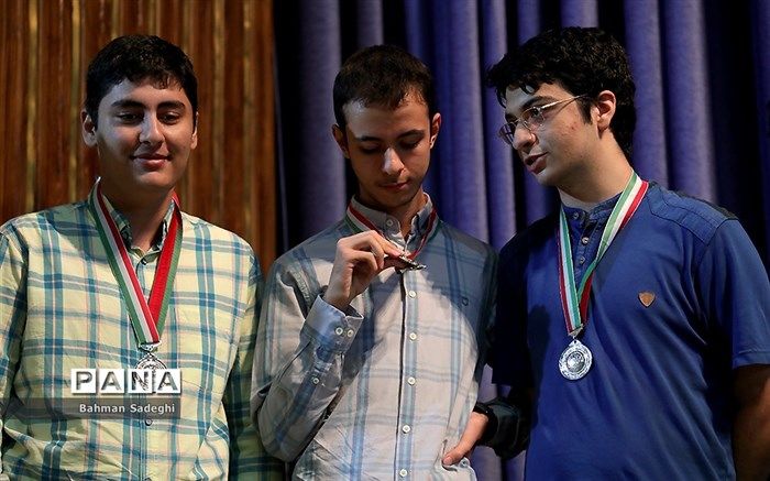 استقبال دانش‌آموزان مازندران از رشته زیست المپیاد علمی 98