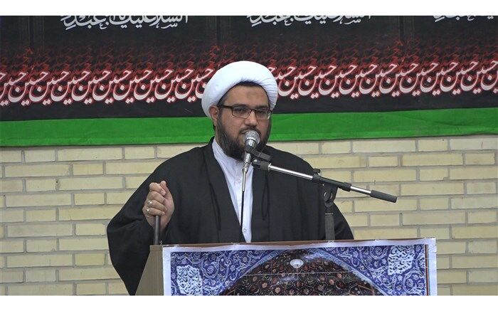 امام جمعه رستاق: هرچند حاج قاسم در بین ما نیست ولی راه او ادامه دارد.
