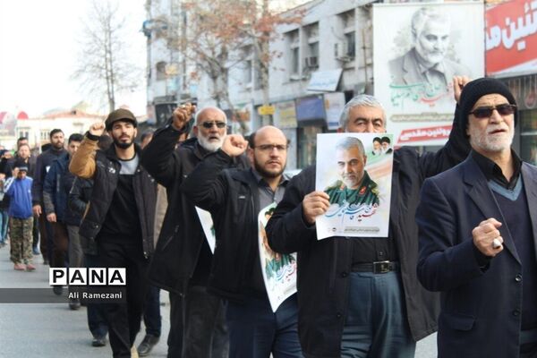 مراسم دسته روی ایام فاطمیه و هفتمین روز شهادت سردارسلیمانی در قائم شهر